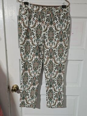 Chico's So Slimming Girlfriend